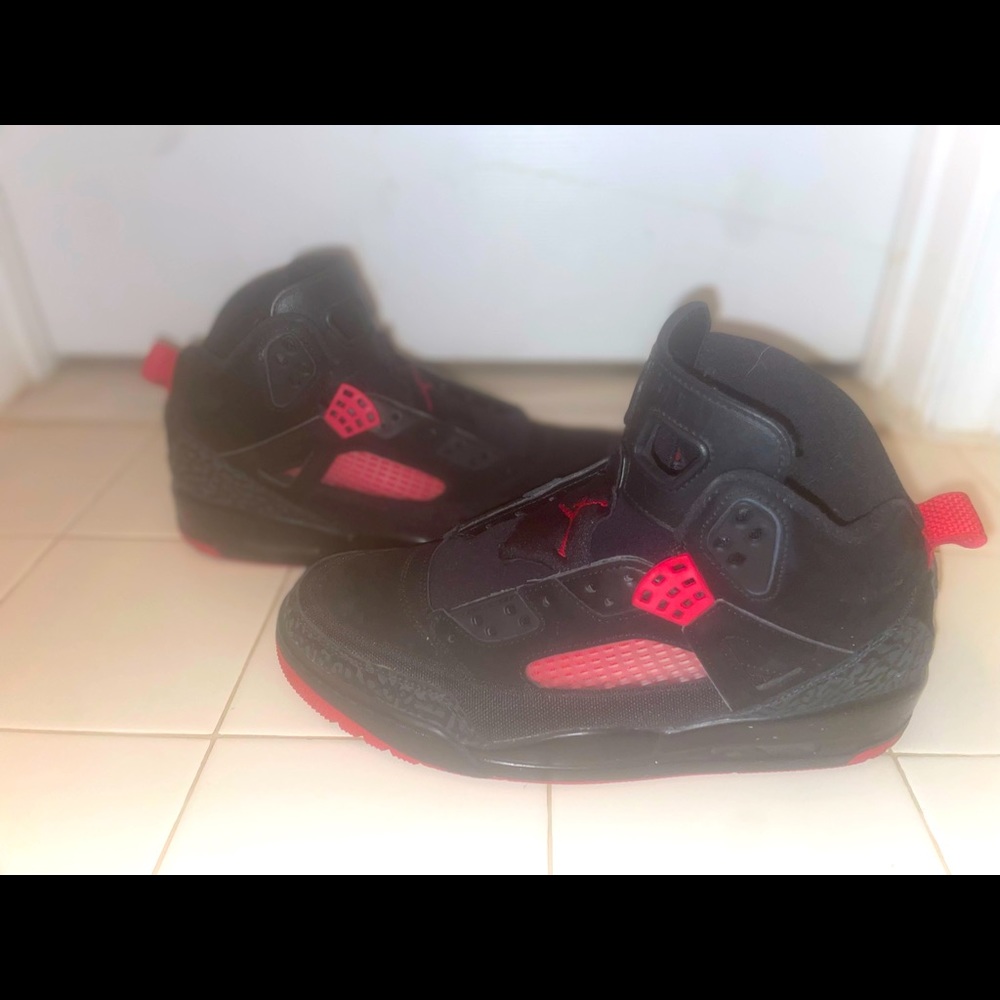 Jordan Spizike Black Gym Red